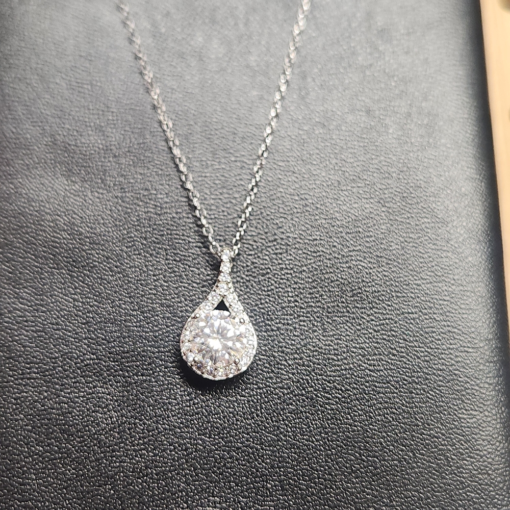 Moissanite Teardrop Pendant Necklace 925 Sterling Silver - Picture 3 of 15
